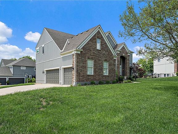 3rd image of 14612 Reinhardt Dr