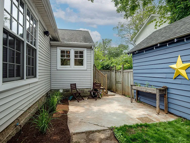 2716 Sharondale Ct — Photo 21