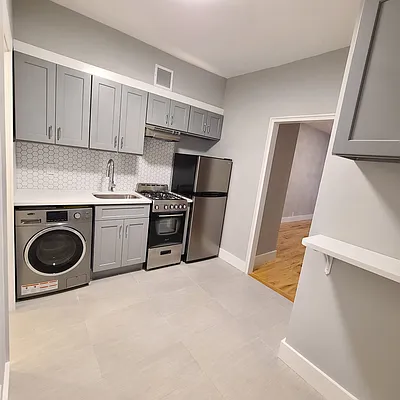 Rented by Mirador Real Estate | media 6