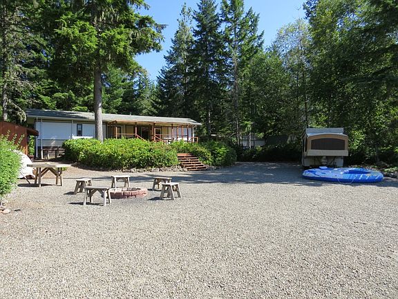 2nd image of 381 N Lake Surf Dr