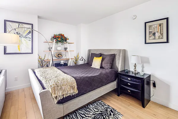 Rented by Radius | media 17