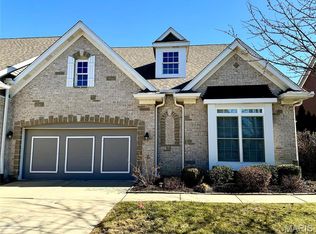 978 Chesterfield Villas Cir, Chesterfield, MO 63017