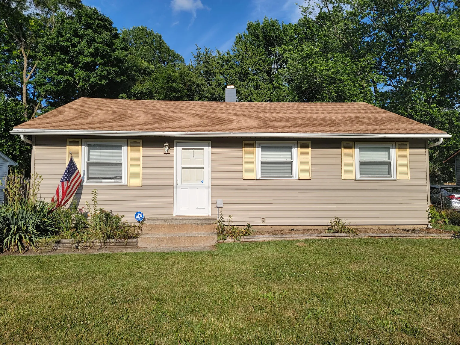 1405 I St photo 1