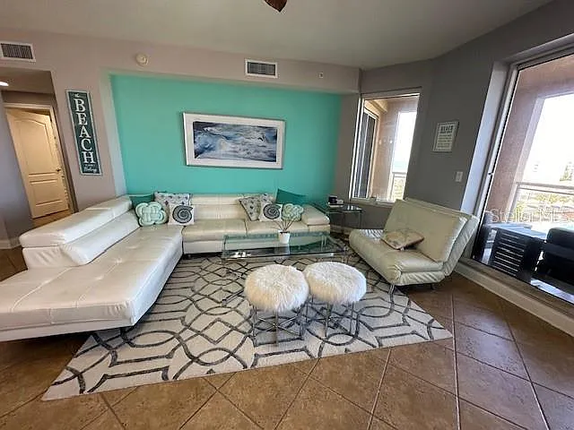 521 Mandalay Ave #704 — Photo 37