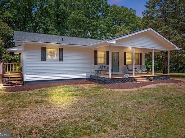 1257 White Oak Rd, Fredericksburg, VA 22405