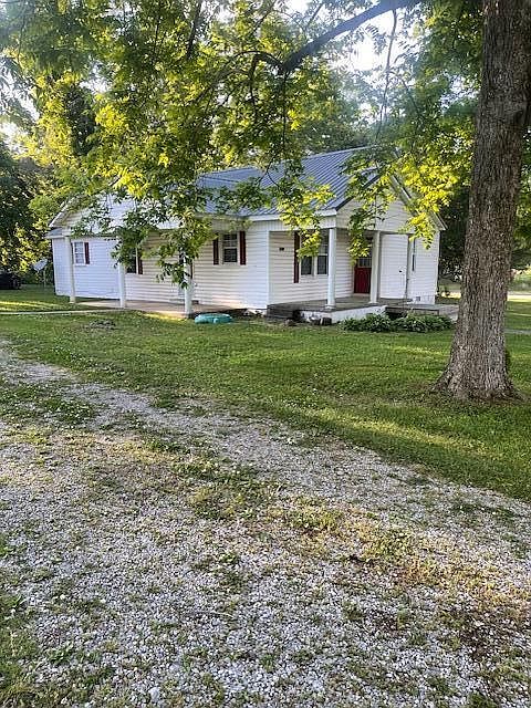 2nd image of 429 Georgia St