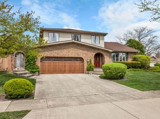 1100 N 8th Ave, Addison, IL 60101