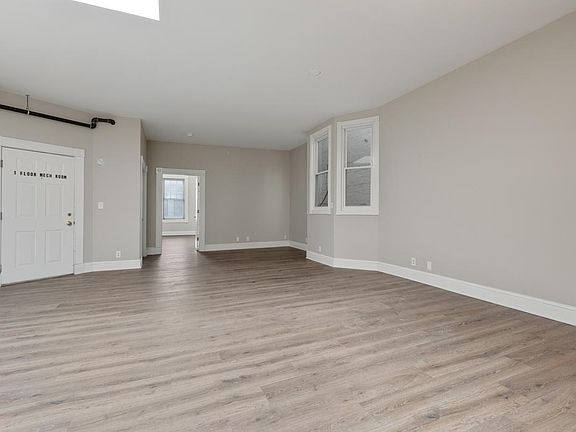 4th image of 222 W Main St #B