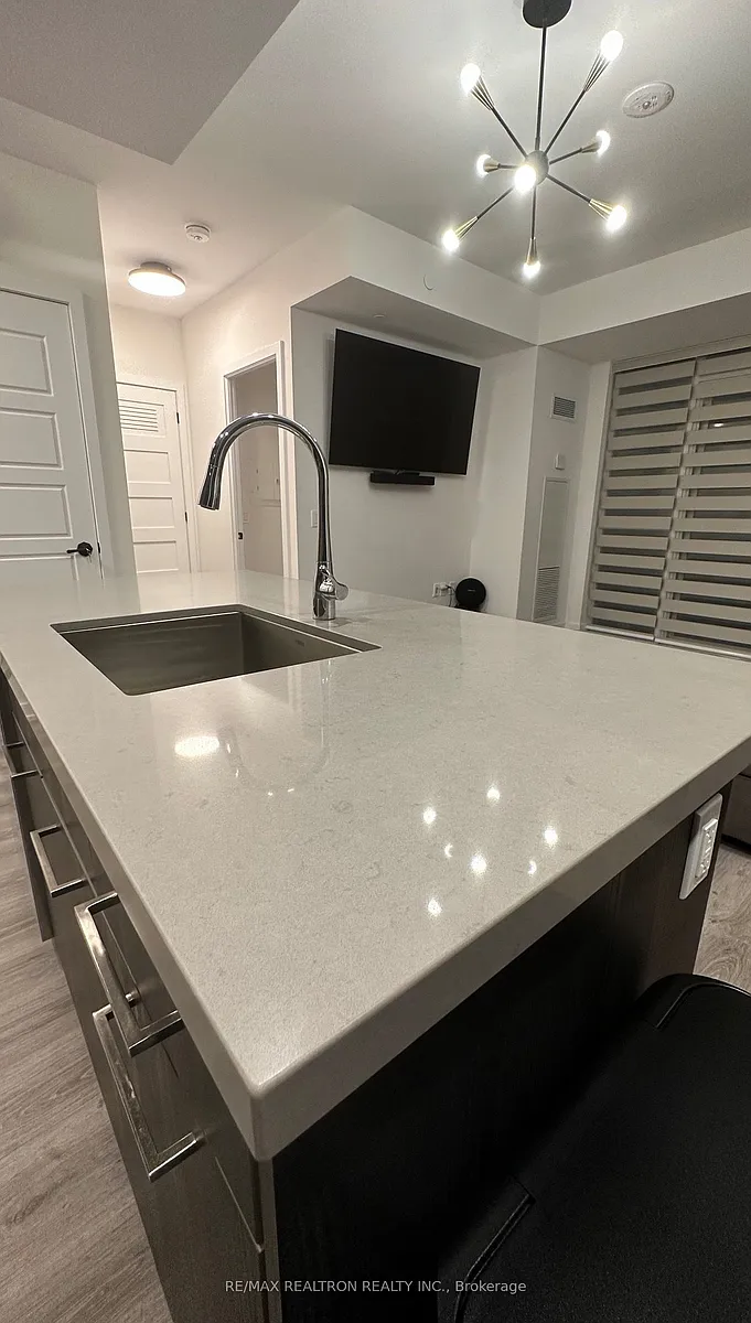 Building Photo - 415 Sea Ray Ave #208