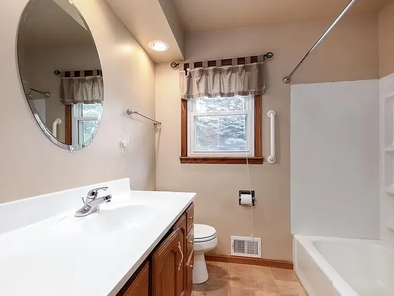 8813 Griggs Ave — Photo 13