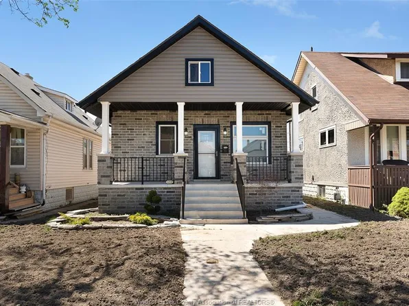 1059 Elsmere Ave, Windsor, ON N9A 2B1