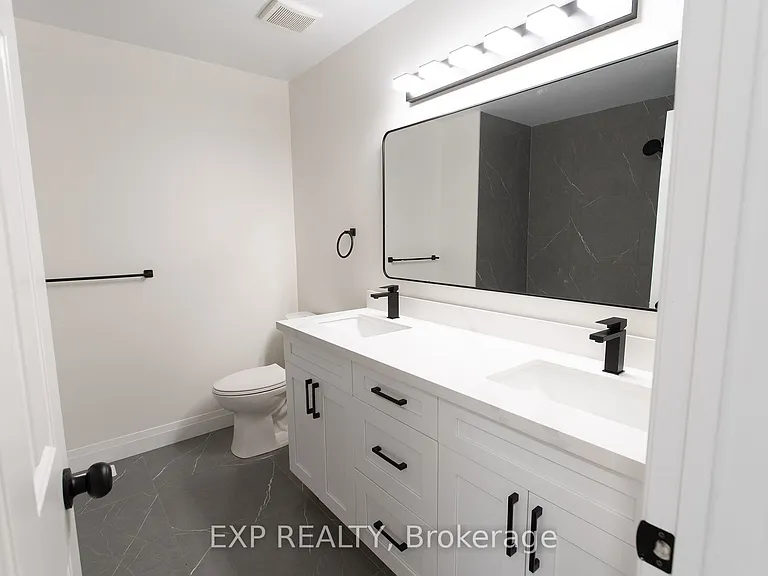 710 Coronation Ave #7 — Photo 17
