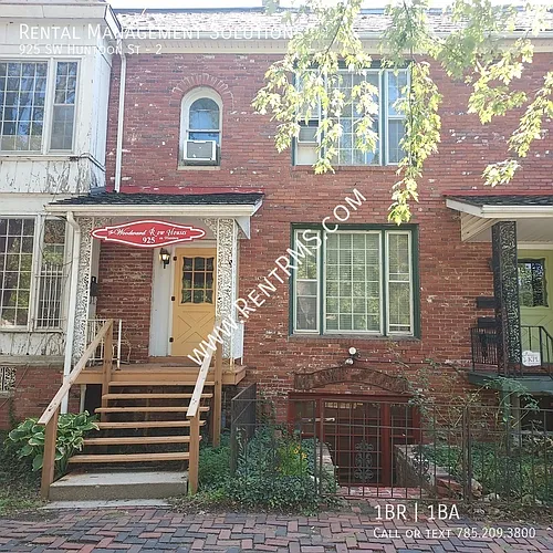 925 SW Huntoon St #2 Photo 1