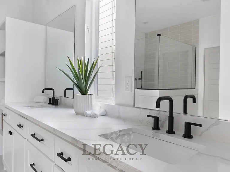 2027 Rosemary Ln — Photo 19