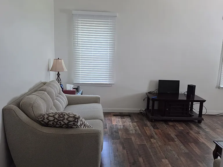 2241 Vaness Dr — Photo 6
