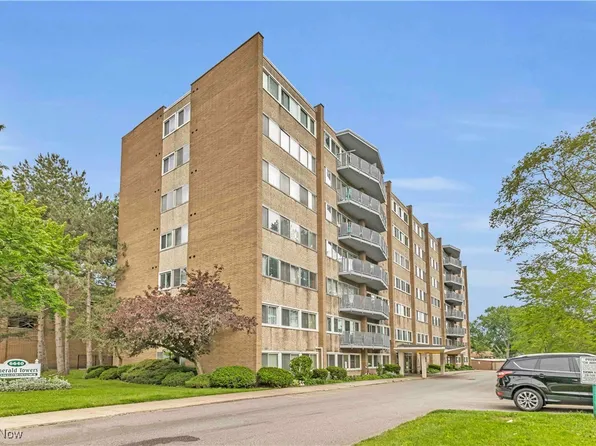 6640 Pearl Rd APT 104, Parma Heights, OH 44130