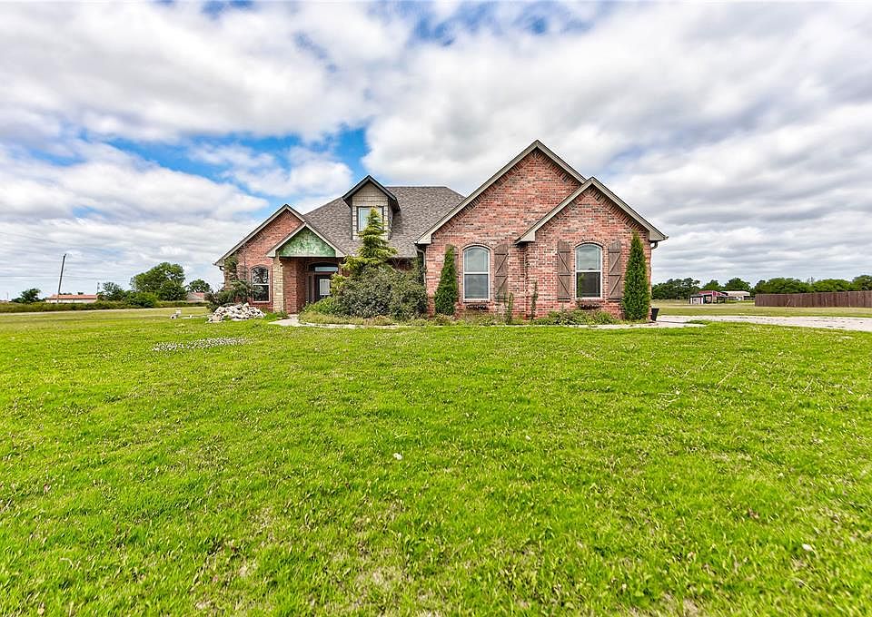 1st image of 2957 Farm Dr