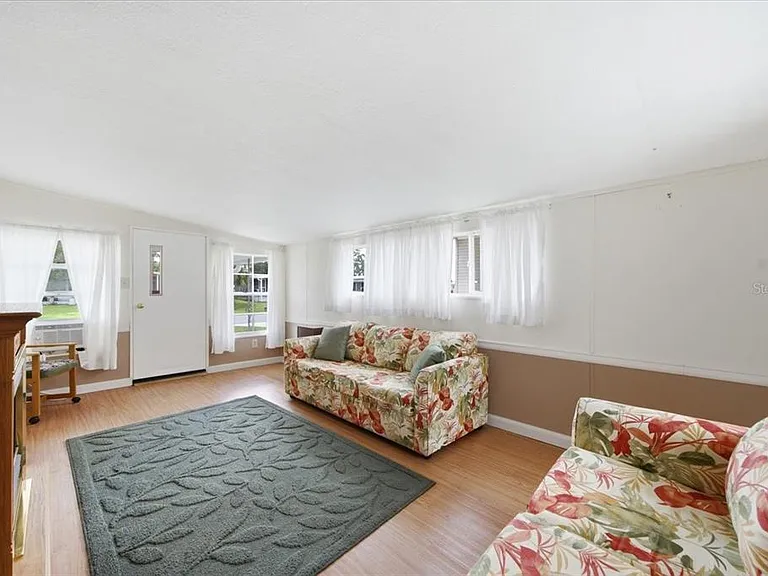 7505 Fairlane Ave — Photo 23