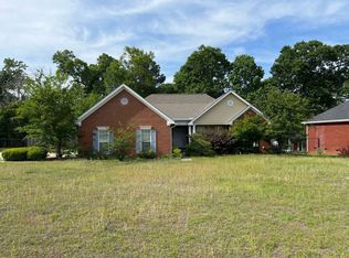 3701 Castle Pines Ln, Albany, GA 31721