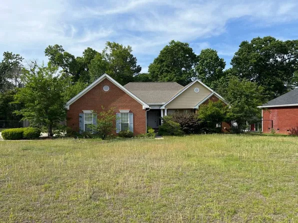 3701 Castle Pines Ln, Albany, GA 31721
