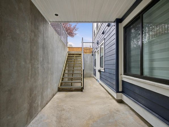 1 bedroom rental in Surrey — photo 15