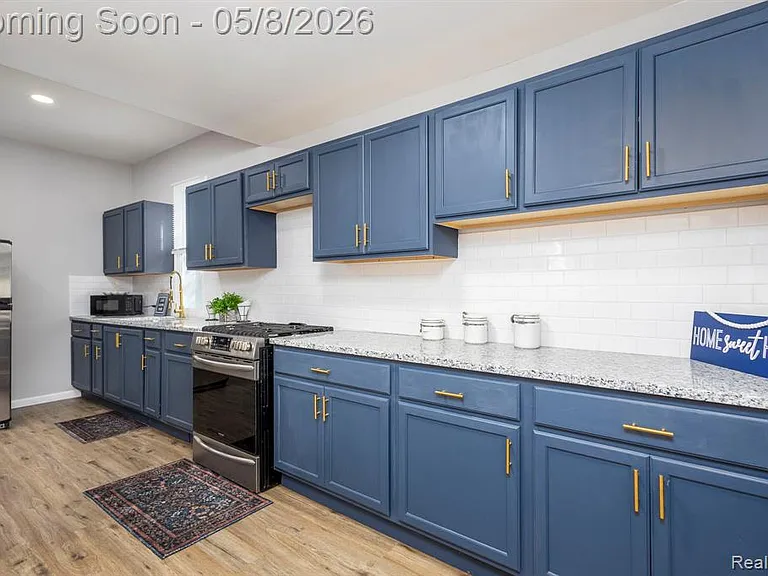 120 Woodland St — Photo 32