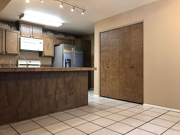 5th image of 1811 S 39th St Unit 7