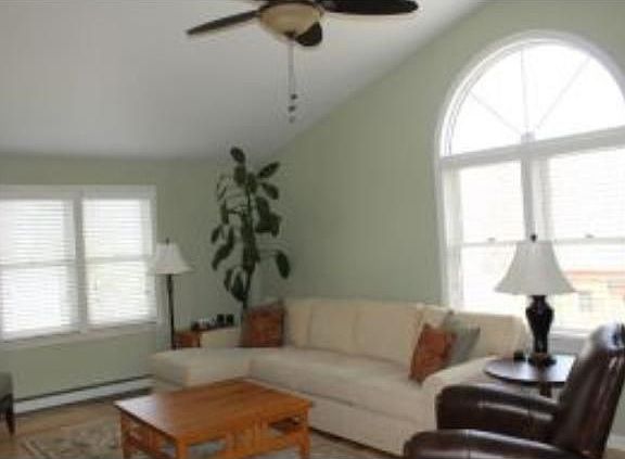 5th image of 34 Royal Ln