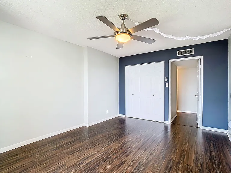 7400 Sun Island Dr #503 — Photo 26