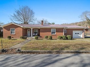 205 N Murray St, Gainesboro, TN 38562