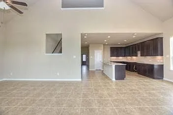 917 Swan Flower St — Photo 7