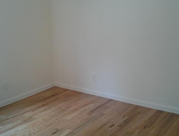 3rd image of 815 W 181st St APT 1G