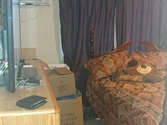 5th image of 50 W 65th St APT 4