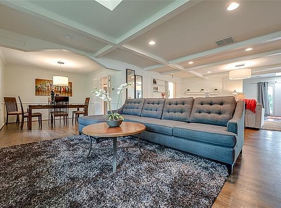 4th image of 9445 Hunters Creek Dr
