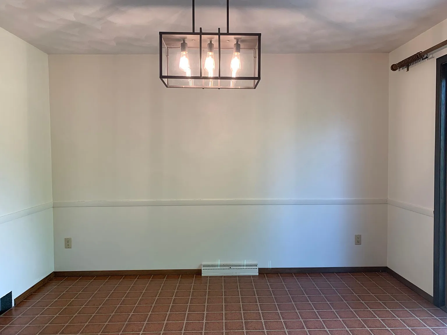3 bed, 1.5 bath, 1250 sqft, $1,800 — Photo 4