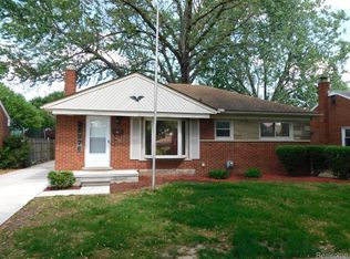 25376 Ronald St, Roseville, MI
