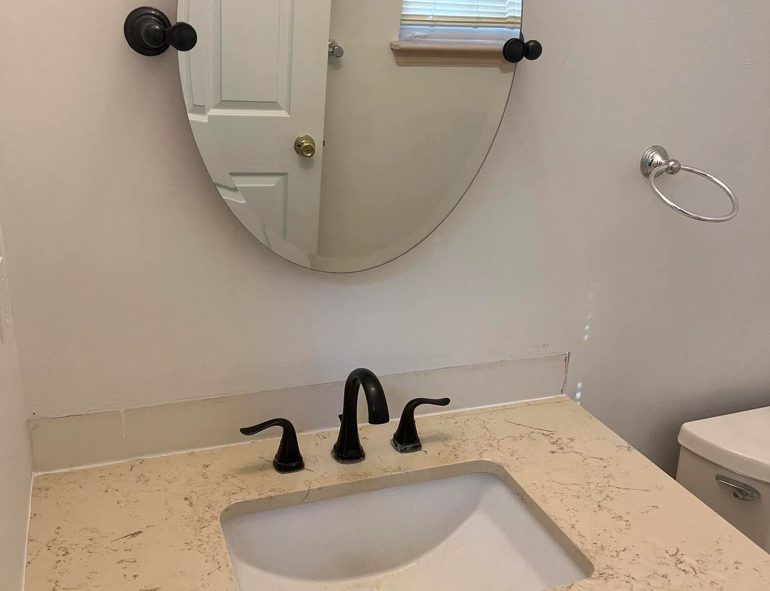 4 bed, 3.5 bath, 2692 sqft, $4,500 — Photo 4
