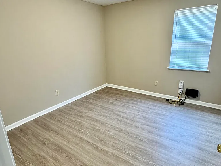 3311 Landmark St #6 — Photo 6