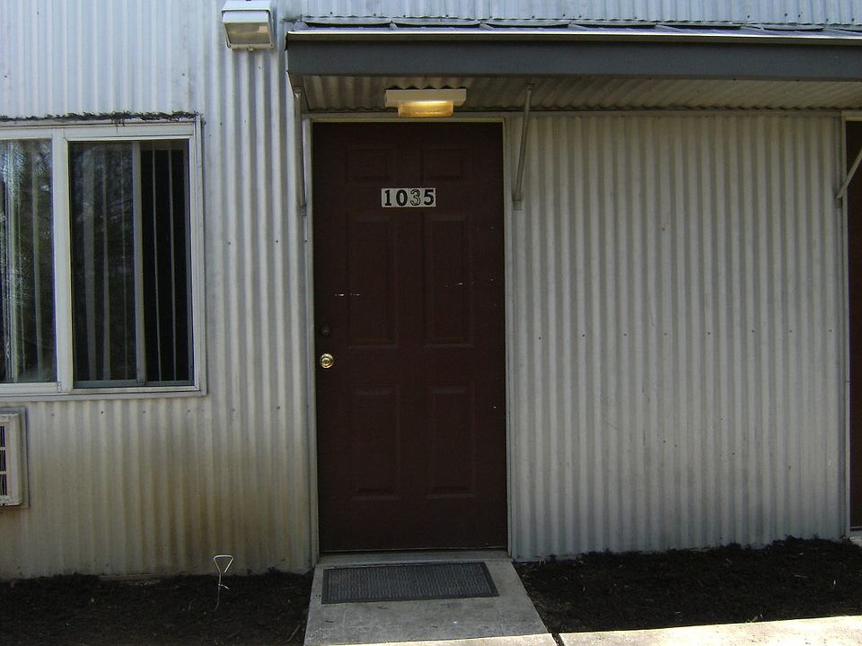 1st image of 1035 N Molly Ct