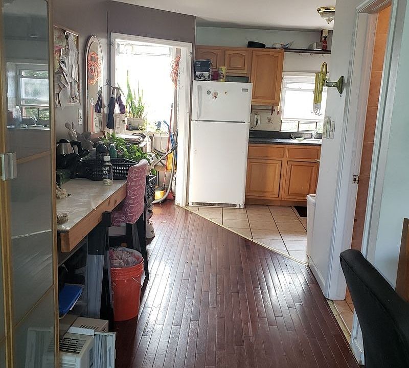 1st image of 26 Saint Andrews Pl #2