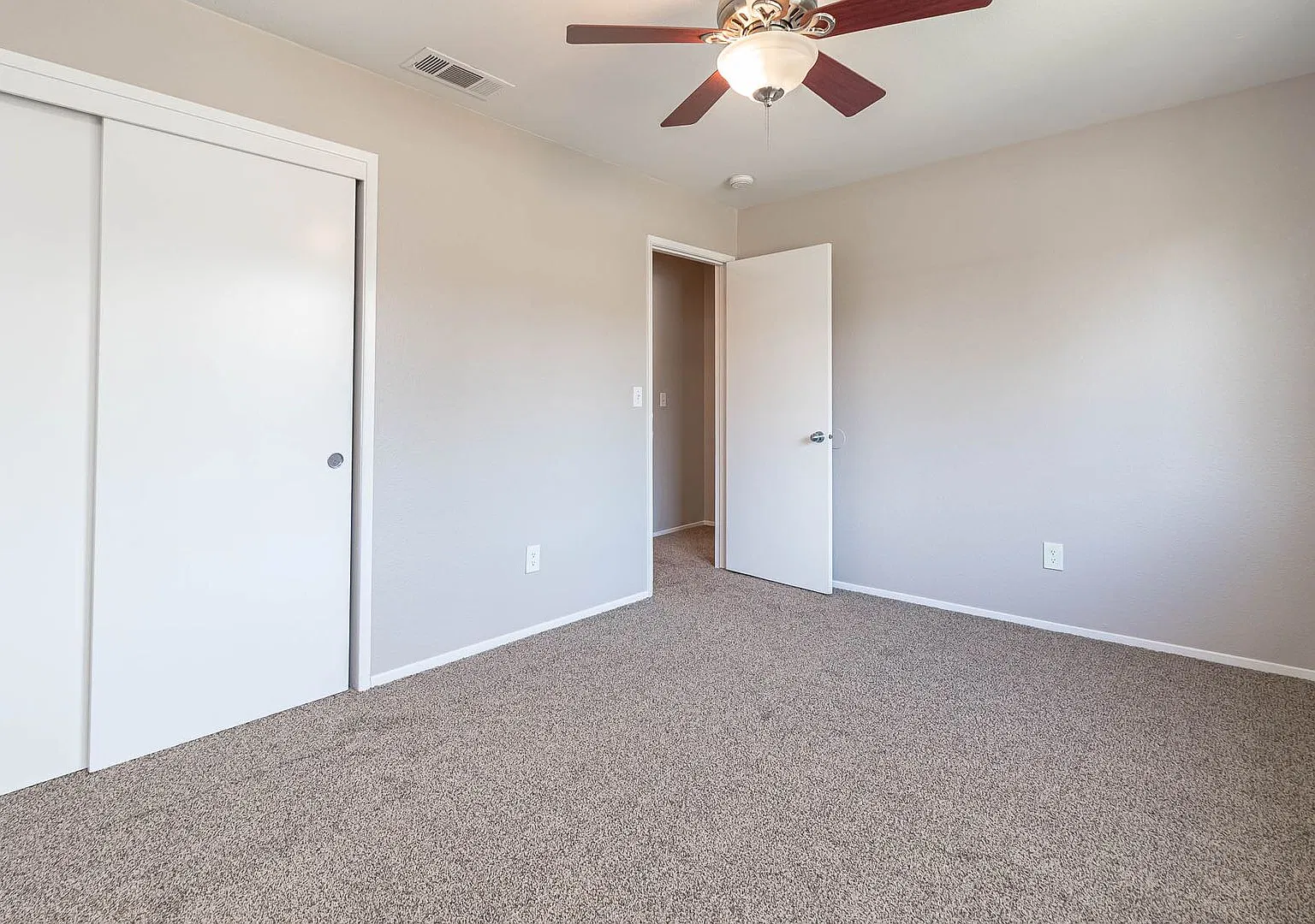 Single Story 3-bedroom Condo! — Photo 2