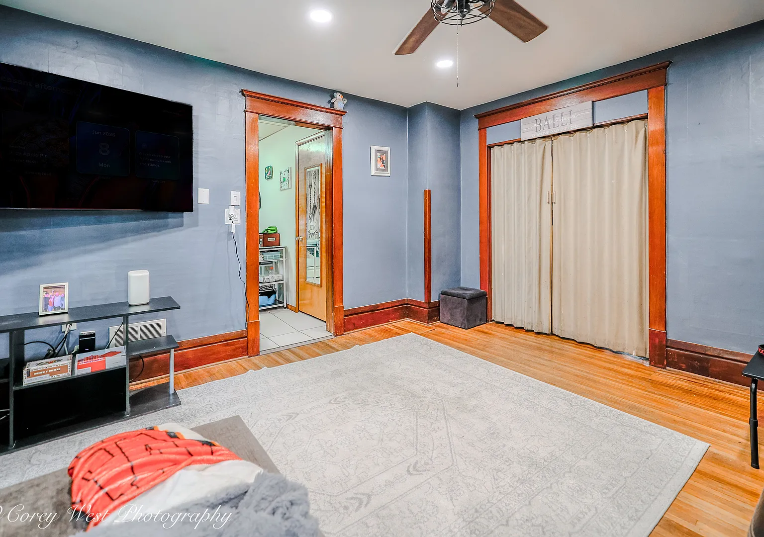 1 bed, 948 sqft, $1,300 — Photo 4