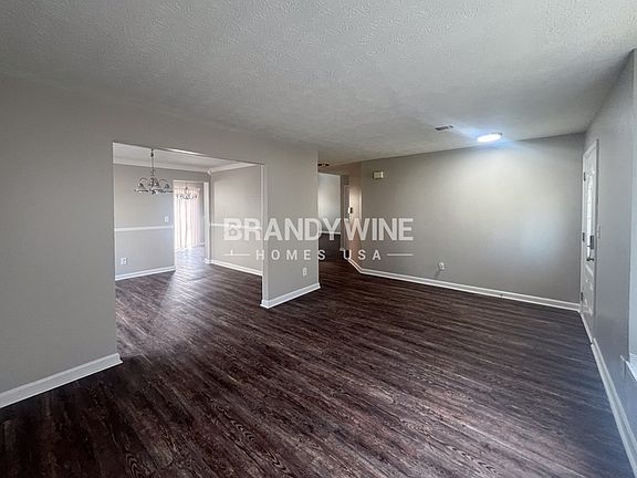 5th image of 3752 Ozmer Ct