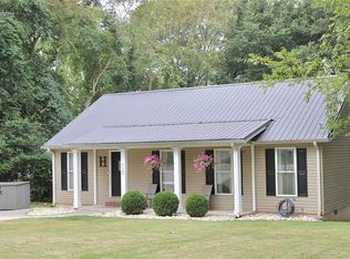 120 Sunny Ln, Commerce, GA 30529