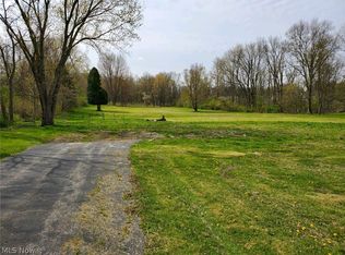 177 W Mennonite Rd, Aurora, OH 44202