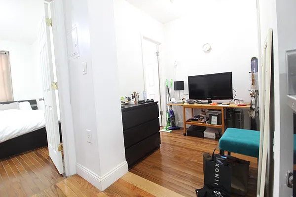 Rented by Keller Williams NYC | media 7