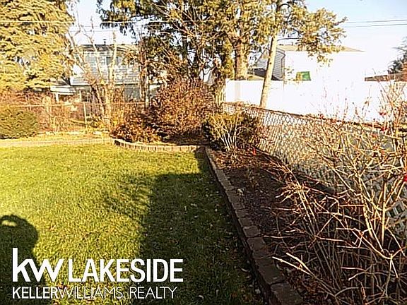 4th image of 1646 Millard Ave