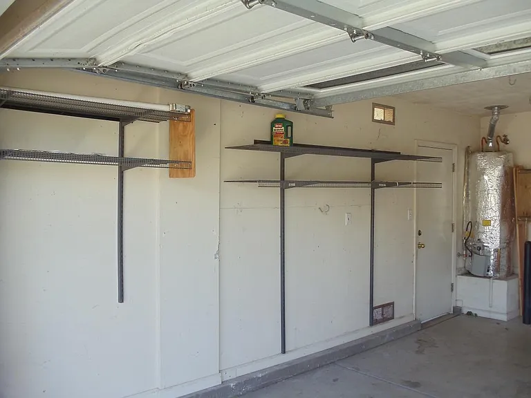 131 Legacy St — Photo 23