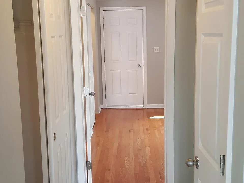 hallway to bedroom.