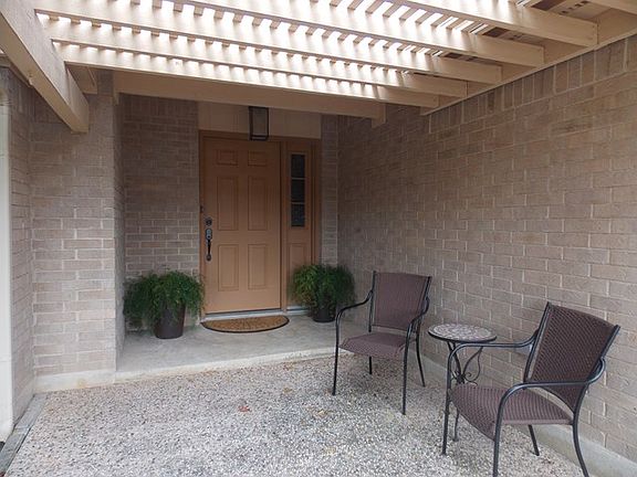 4th image of 105 Fairview Dr